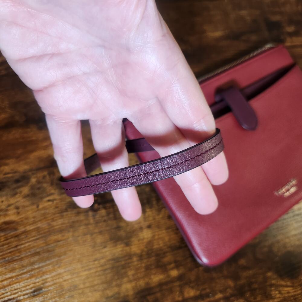 KATE SPADE Red Zip Code Colorblock Pouch Wristlet - Picture 11 of 11